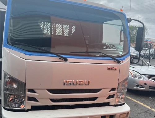 Auto Glass and windshield replacement