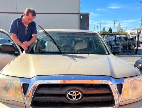 Auto Glass and windshield replacement