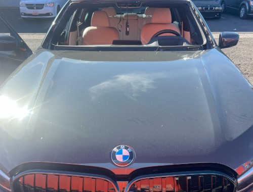 Auto Glass and windshield replacement