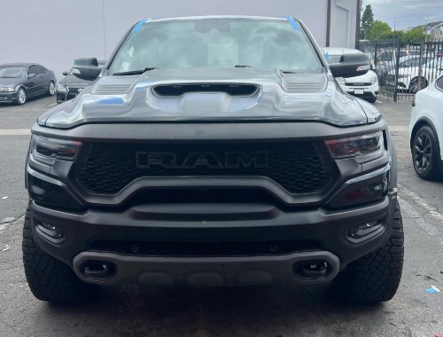 Auto Glass and windshield replacement